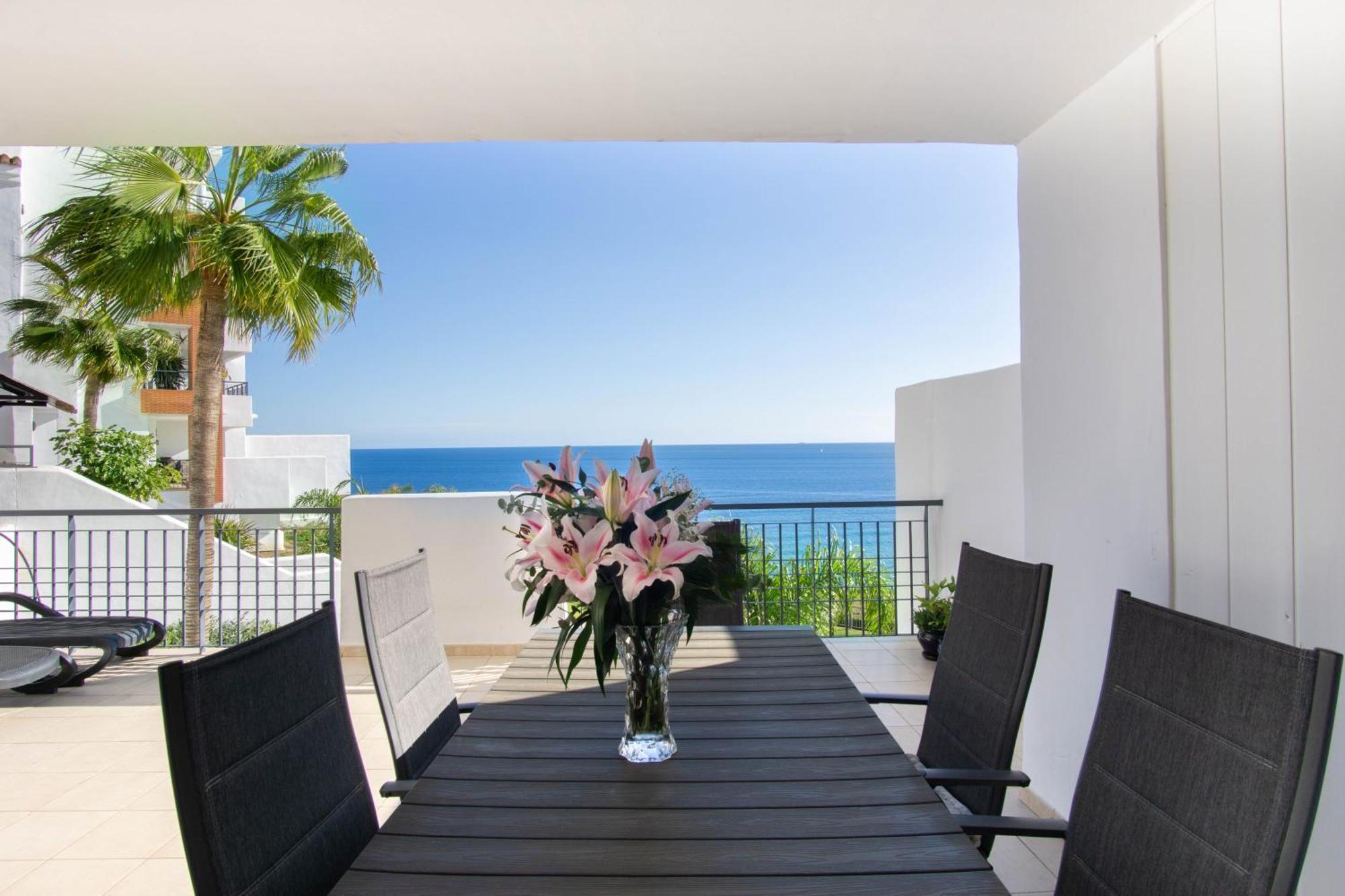 Beautiful Apartment With Stunning Sea Views And A Large Terrace! Торрокс-Коста Экстерьер фото